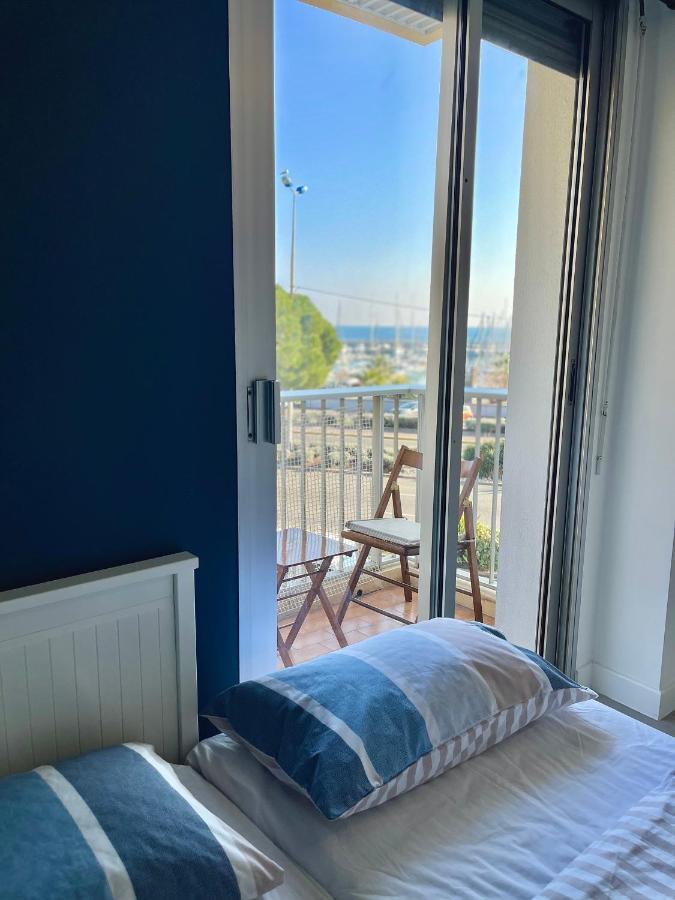 Appartement Bord De Mer Avec Piscine Saint-Laurent-du-Var Exterior photo